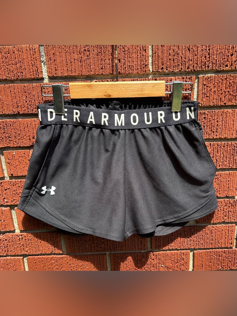 Under Armour Black Running Shorts XS – HeatGear Athletic Training Shorts
